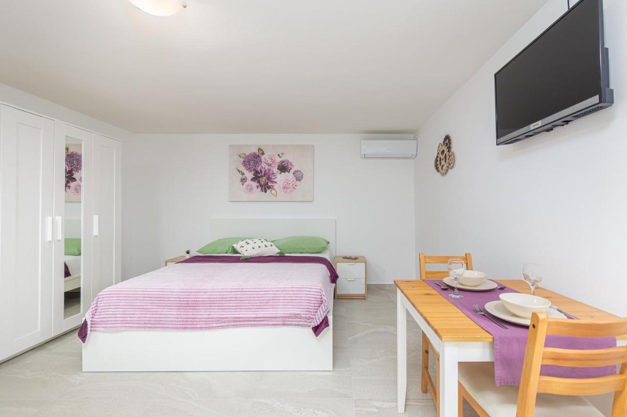 Studio Apartment Mali Medulin Exterior foto